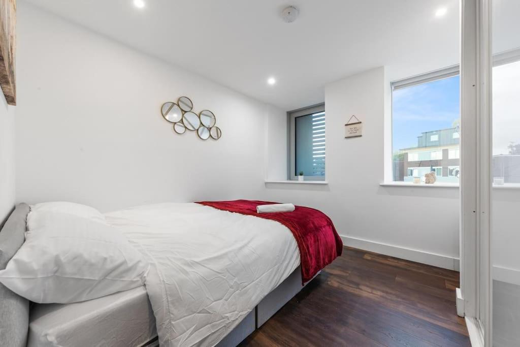Sleep 7 20 Mins From London Waterloo Bp8公寓 外观 照片